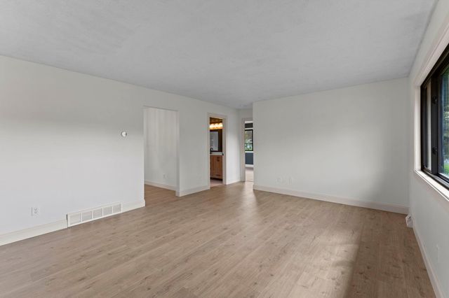 1600 Roosevelt Drive W, Northfield, MN 55057
