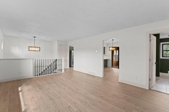 1600 Roosevelt Drive W, Northfield, MN 55057