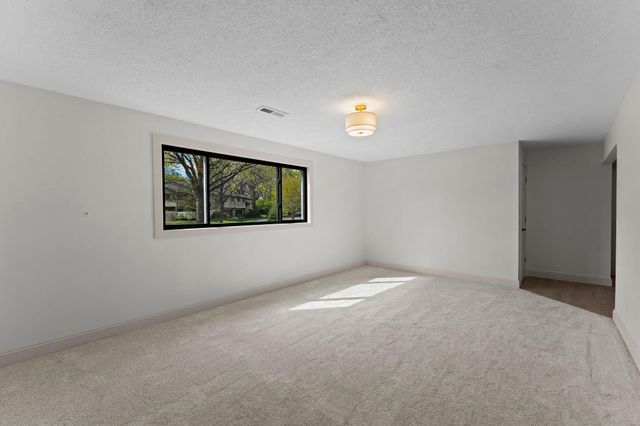 1600 Roosevelt Drive W, Northfield, MN 55057