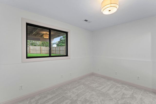 1600 Roosevelt Drive W, Northfield, MN 55057