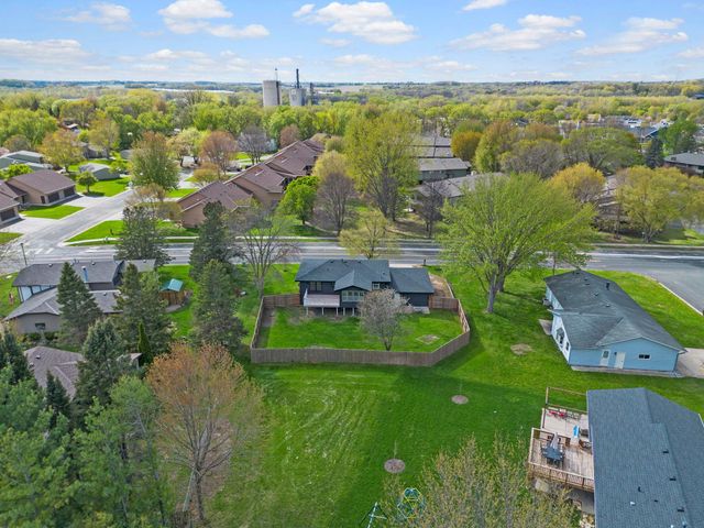 1600 Roosevelt Drive W, Northfield, MN 55057
