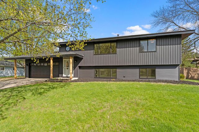 1600 Roosevelt Drive W, Northfield, MN 55057