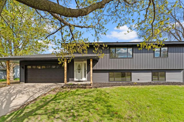 1600 Roosevelt Drive W, Northfield, MN 55057