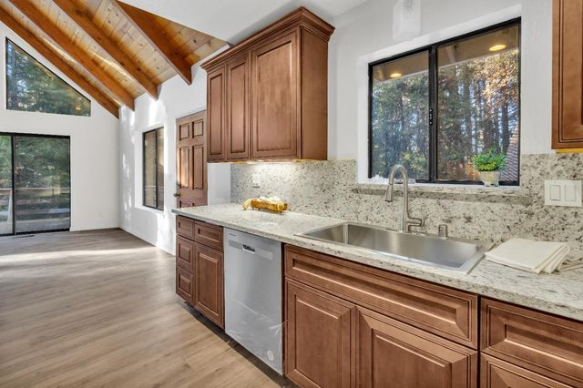 5300 Pine Ridge Dr, Grizzly Flats, CA 95636