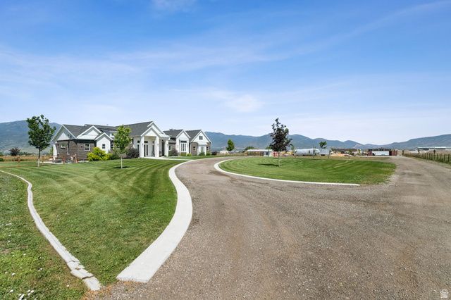 372 W 3000 S, Daniel, UT 84032