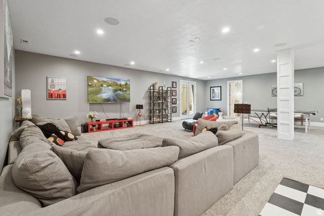 372 W 3000 S, Daniel, UT 84032