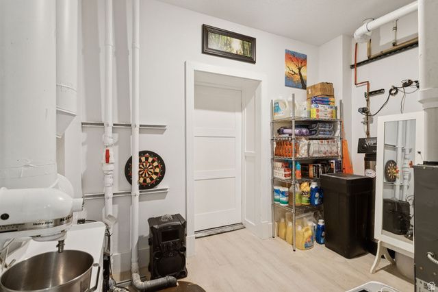 372 W 3000 S, Daniel, UT 84032