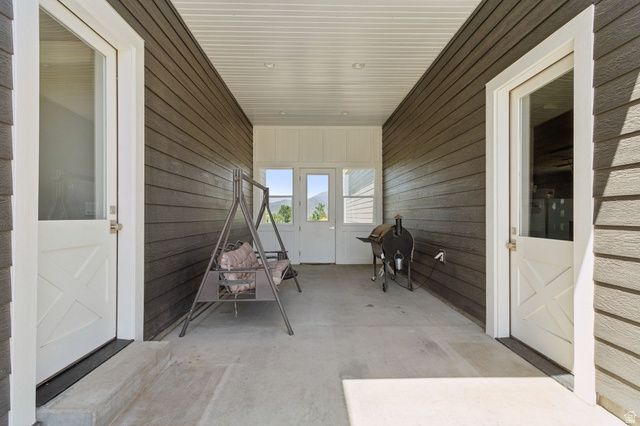 372 W 3000 S, Daniel, UT 84032