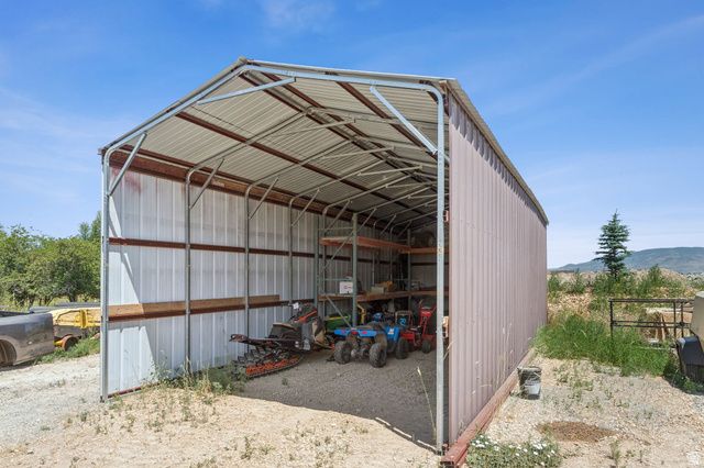 372 W 3000 S, Daniel, UT 84032