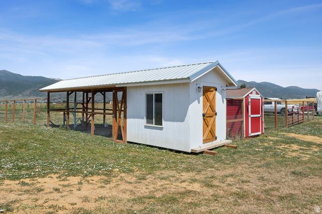 372 W 3000 S, Daniel, UT 84032