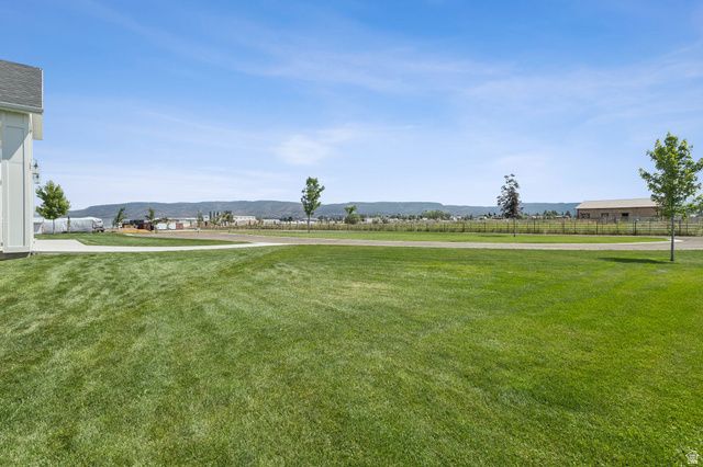 372 W 3000 S, Daniel, UT 84032