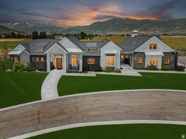 372 W 3000 S, Daniel, UT 84032