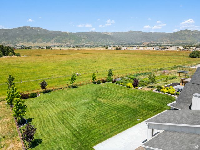 372 W 3000 S, Daniel, UT 84032