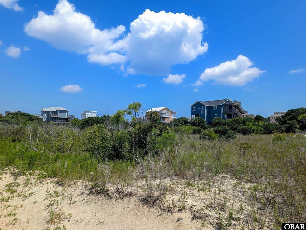 Image 10 of property listing at 1631 Ocean Pearl Road Lot 16, Corolla, NC 27927