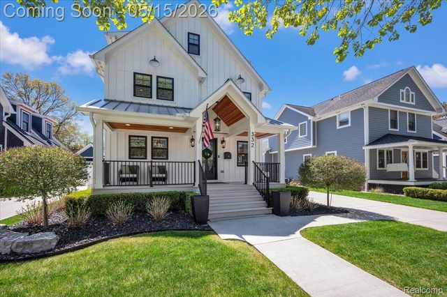 332 Highland Avenue, Rochester, MI 48307