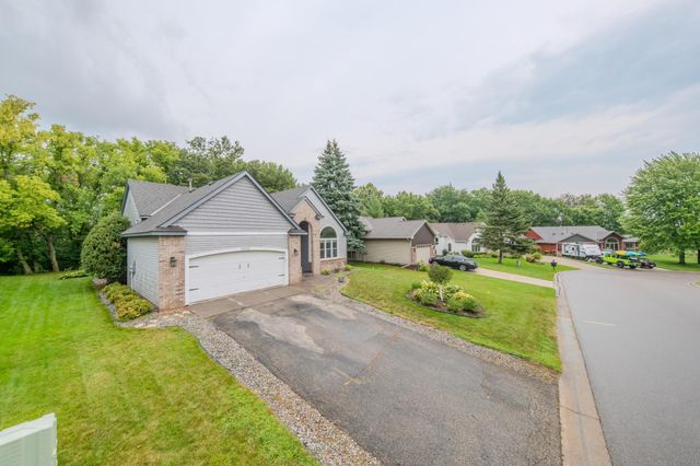 5962 N Ridge Drive, Savage, MN 55378