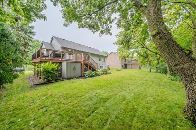 5962 N Ridge Drive, Savage, MN 55378