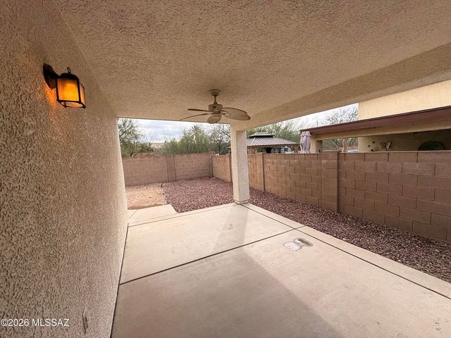 9562 E Gershon Lane, Tucson, AZ 85748