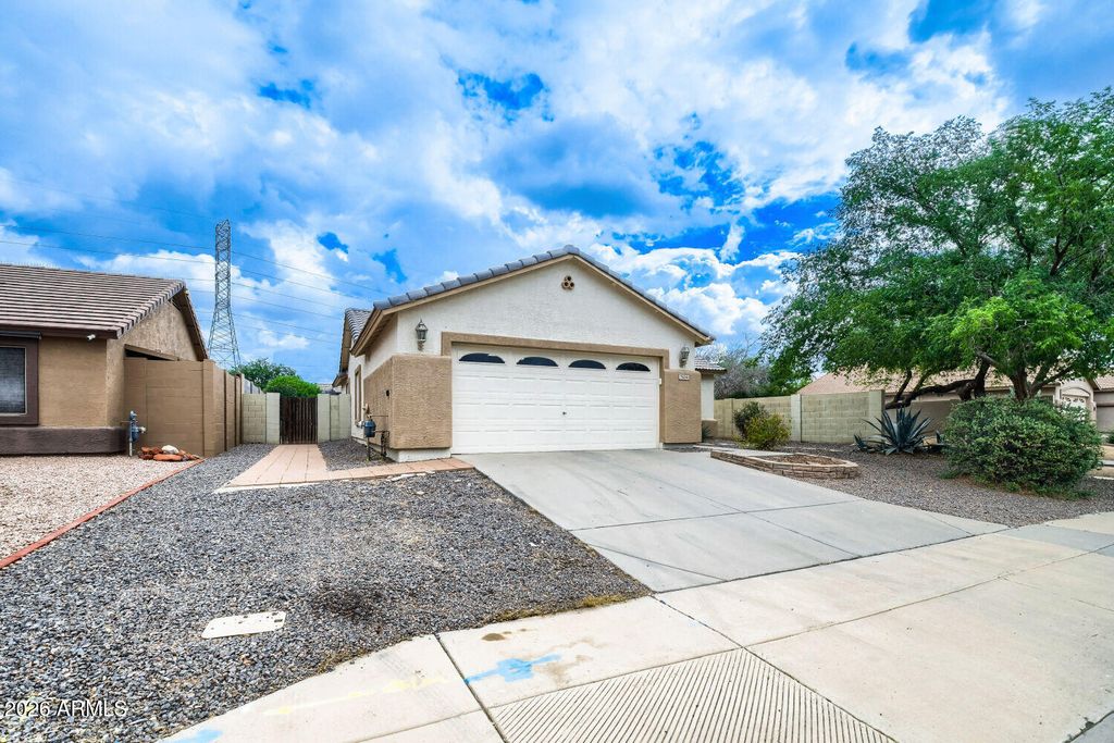 7634 E DOVER Street, Mesa, AZ 85207 — photo 2