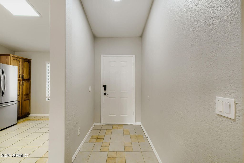7634 E DOVER Street, Mesa, AZ 85207 — photo 4
