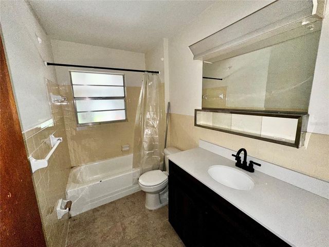 838 E INDIANA AVENUE, Deland, FL 32724