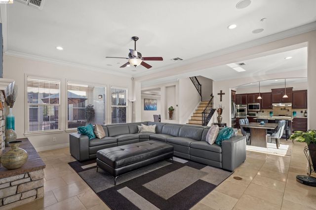 1596 Cherry Blossom Ct, Brentwood, CA 94513