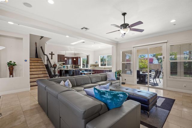 1596 Cherry Blossom Ct, Brentwood, CA 94513