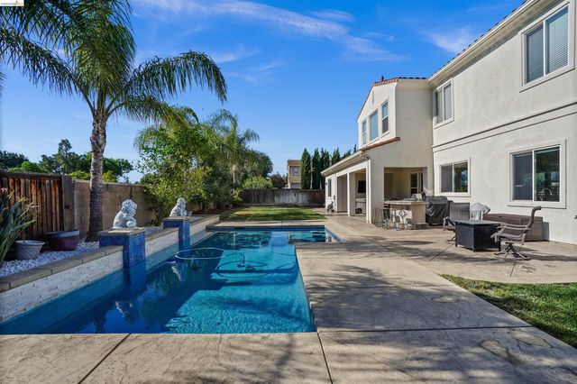 1596 Cherry Blossom Ct, Brentwood, CA 94513