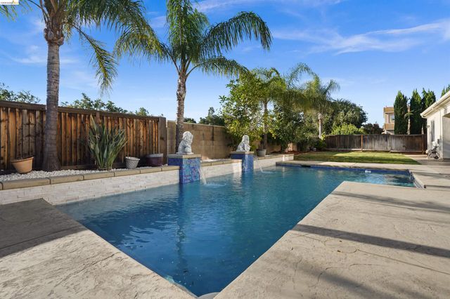 1596 Cherry Blossom Ct, Brentwood, CA 94513