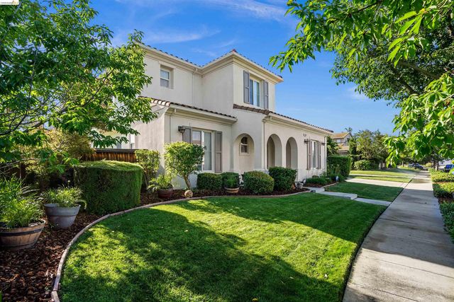 1596 Cherry Blossom Ct, Brentwood, CA 94513