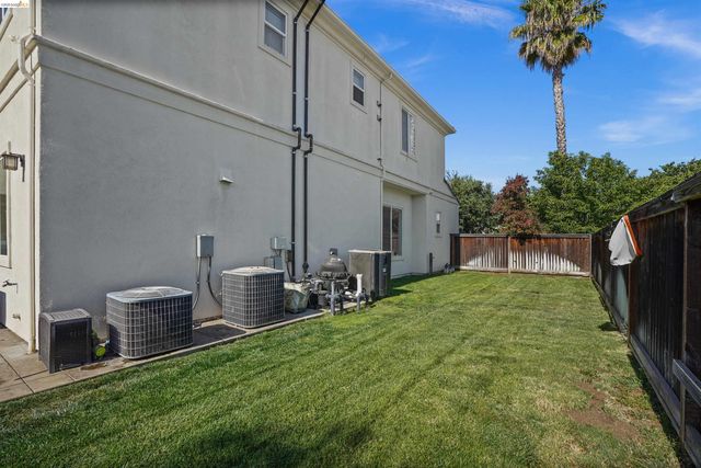 1596 Cherry Blossom Ct, Brentwood, CA 94513