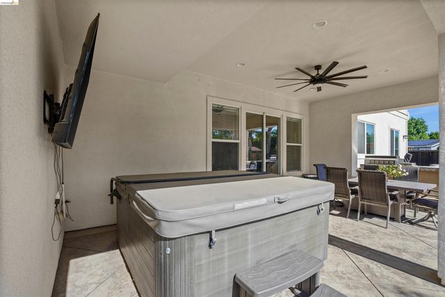 1596 Cherry Blossom Ct, Brentwood, CA 94513