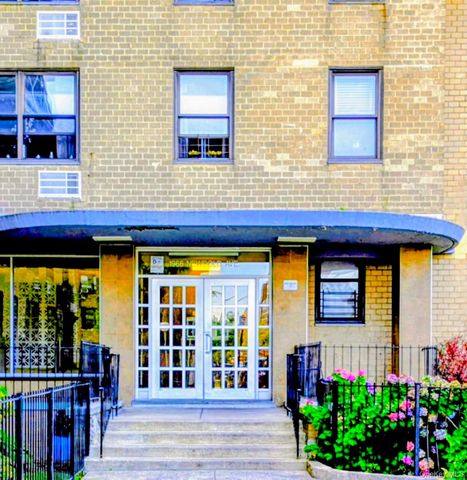 1966 Newbold Avenue 1202, Bronx, NY 10472