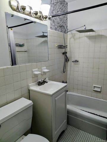 1966 Newbold Avenue 1202, Bronx, NY 10472