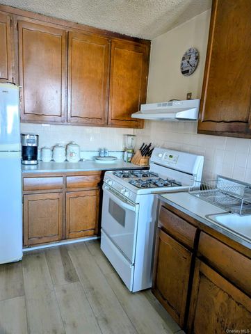 1966 Newbold Avenue 1202, Bronx, NY 10472