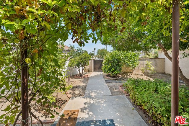 6523 Westview Drive, Riverside, CA 92506