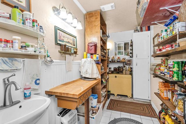 628 Bullfrog Lane, Conroe, TX 77384