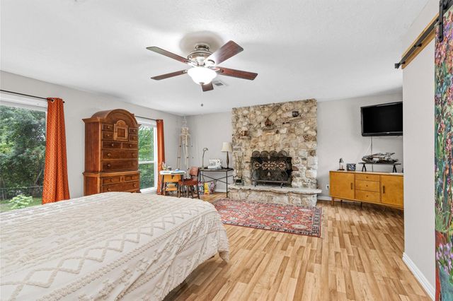 628 Bullfrog Lane, Conroe, TX 77384