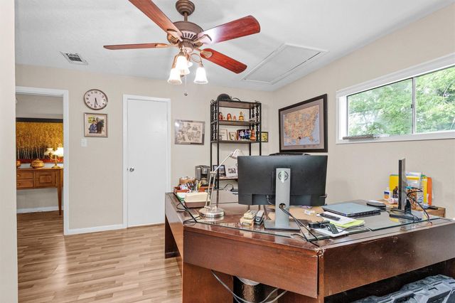 628 Bullfrog Lane, Conroe, TX 77384
