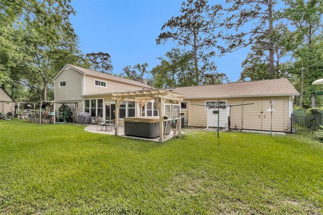 628 Bullfrog Lane, Conroe, TX 77384