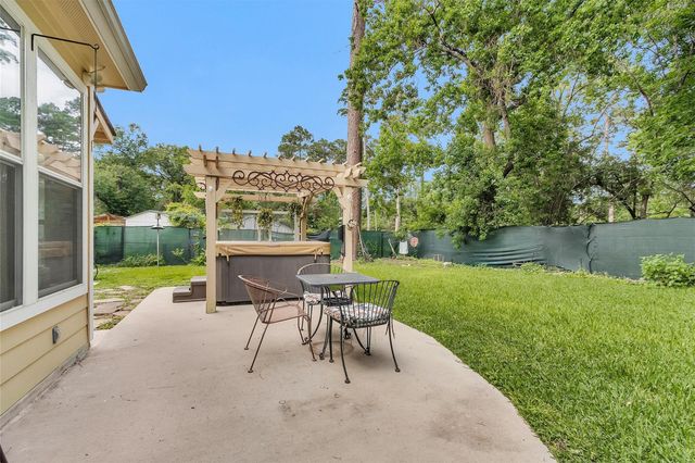 628 Bullfrog Lane, Conroe, TX 77384