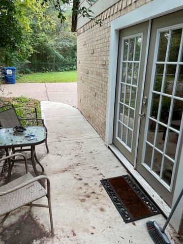 628 Bullfrog Lane, Conroe, TX 77384