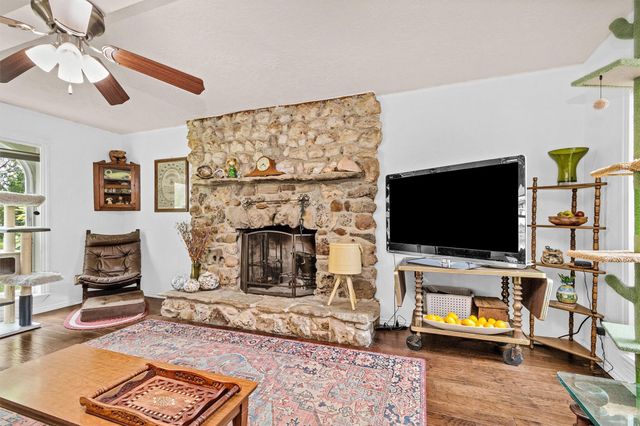 628 Bullfrog Lane, Conroe, TX 77384