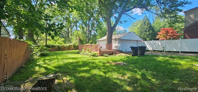 17137 Pierson Street, Detroit, MI 48219