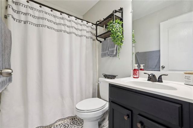 4819 Clarkstone Drive, Flowery Branch, GA 30542