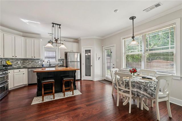 4819 Clarkstone Drive, Flowery Branch, GA 30542