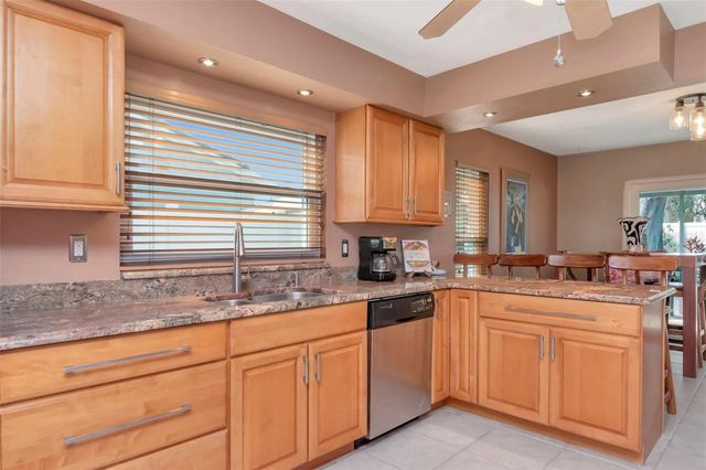 12418 84TH, Largo, FL 33773