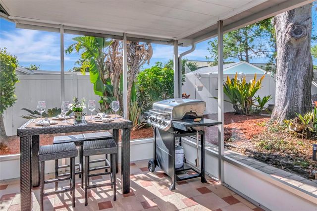 12418 84TH, Largo, FL 33773