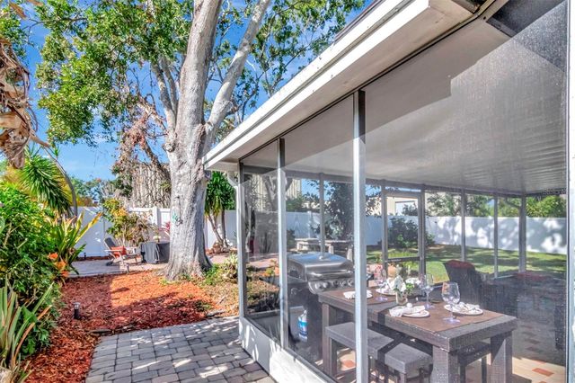 12418 84TH, Largo, FL 33773