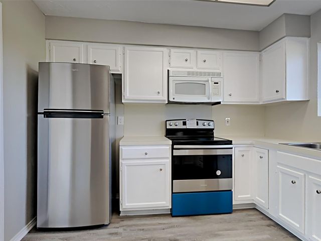 3310 Hampton Drive, Missouri City, TX 77459